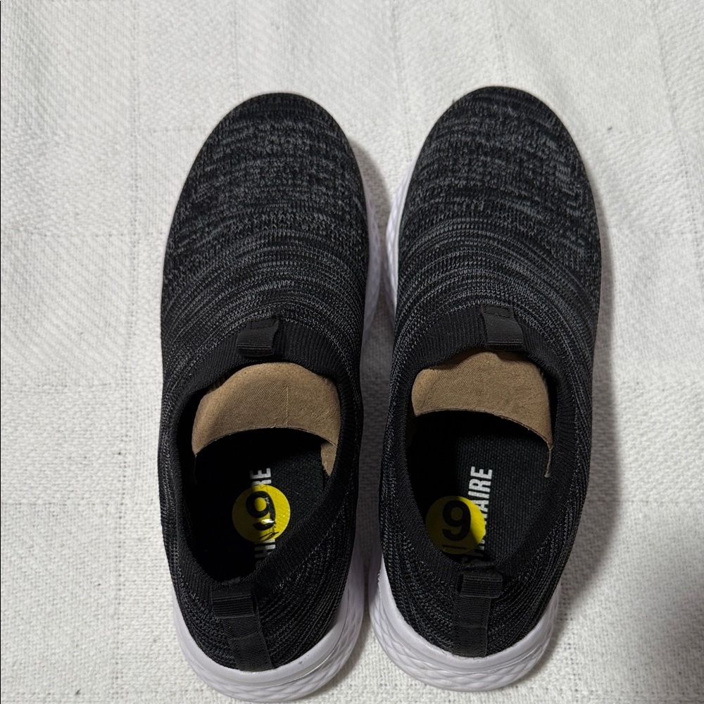 Cushionaire Black Knit Slip-On Women’s Shoes - Picture 5 of 8